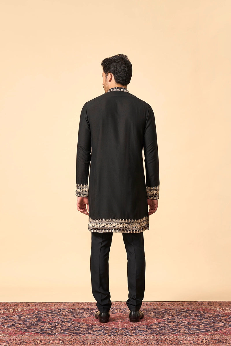 Regal Black Embroidered Kurta with Detailed Neck and Hem Work