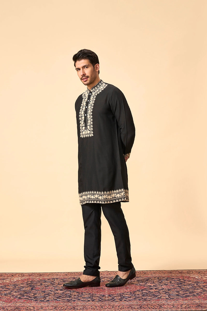 Regal Black Embroidered Kurta with Detailed Neck and Hem Work
